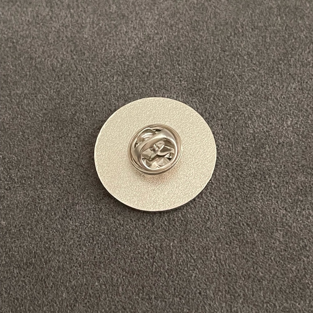 Amazon pin - Picture 2 of 2